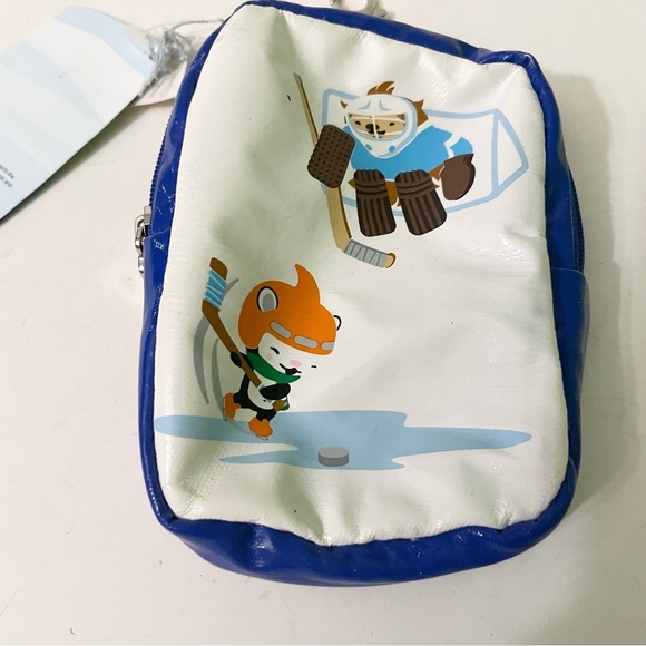 Vancouver 2010 Olympic Mascot Pouch Bag - Picture 11 of 16